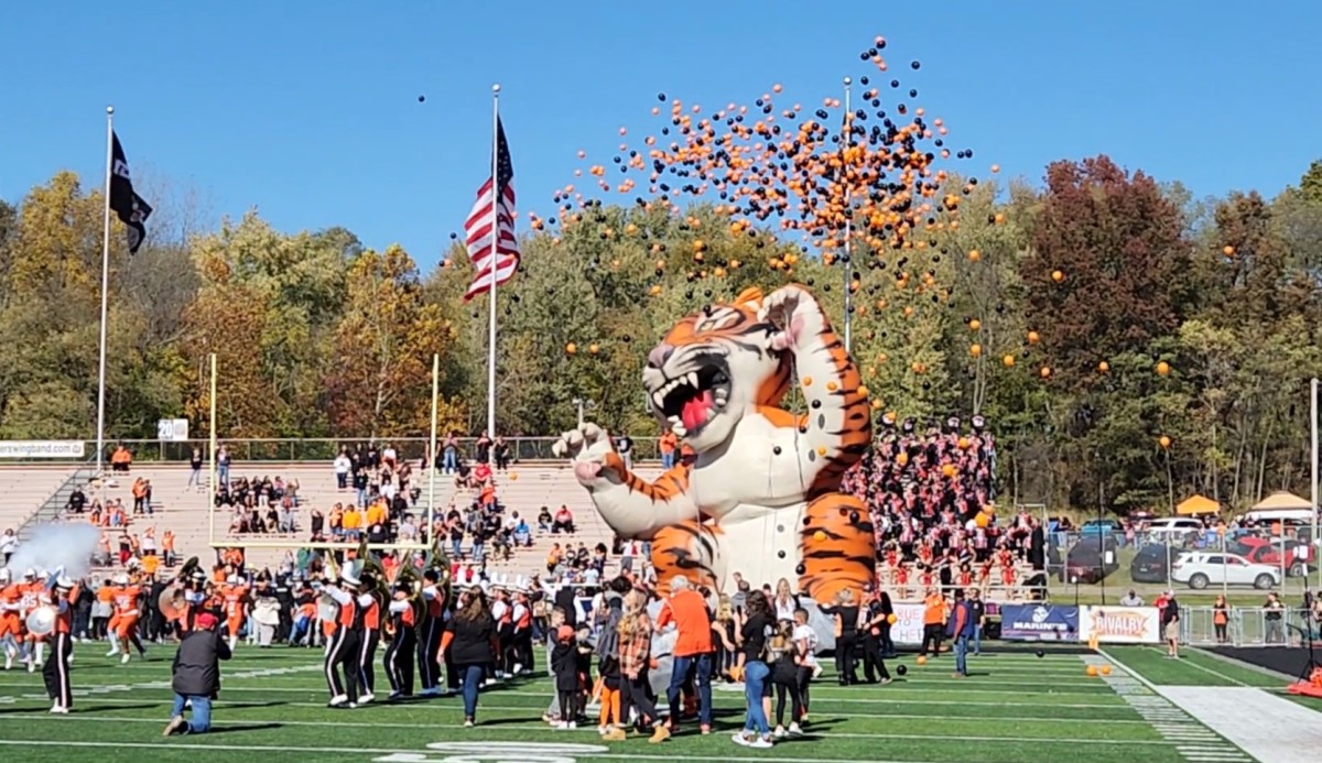Massillon defeats Canton McKinley 23-13 Ryan Isley
